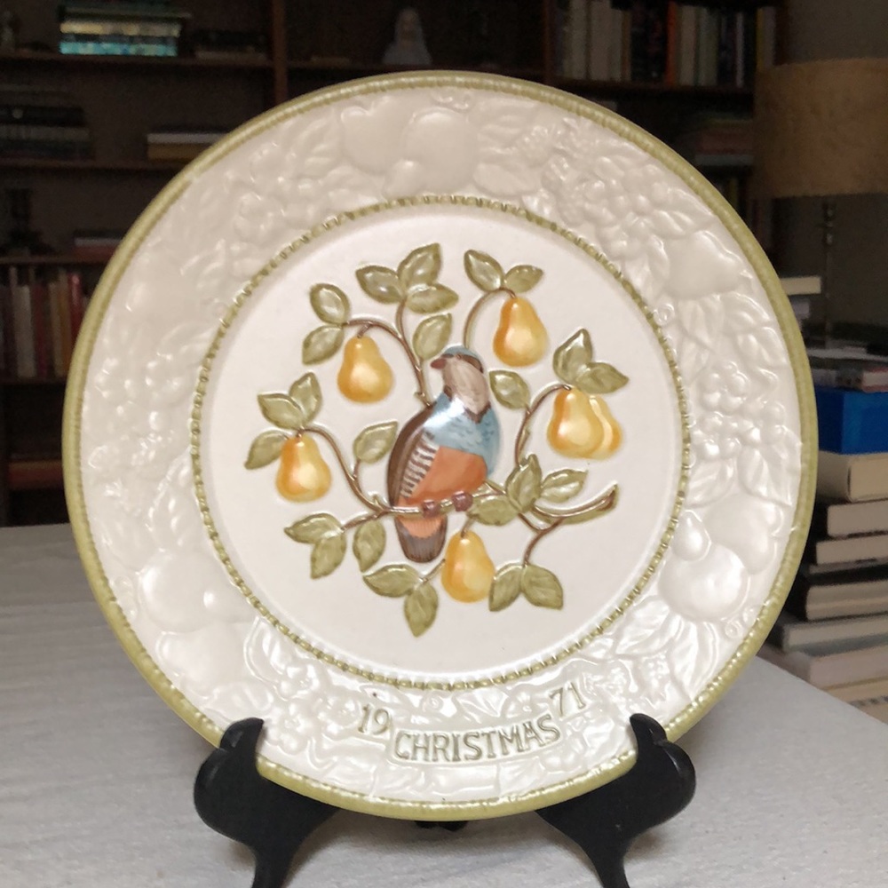 Vintage 70s Christmas Plate Partridge & Pear Tree Collectable Series Vernonware